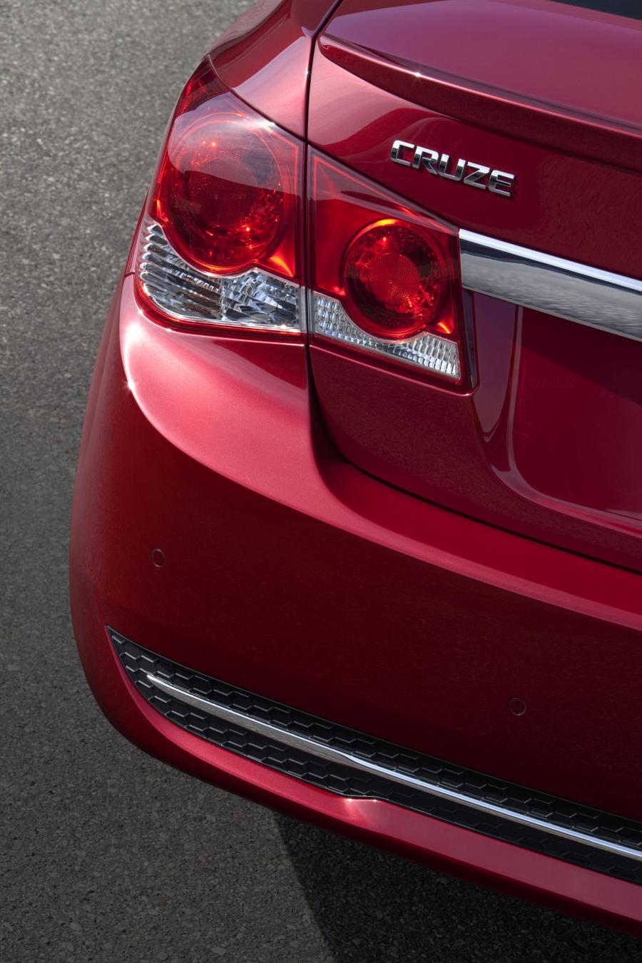  Chevrolet Cruze RS 2011 года  (фото 12 из 18)